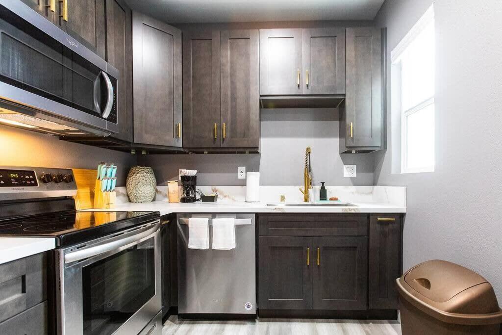 Restaurants-Pets-Professionals-Fastwifi-A C-Patios Appartement San Diego Buitenkant foto