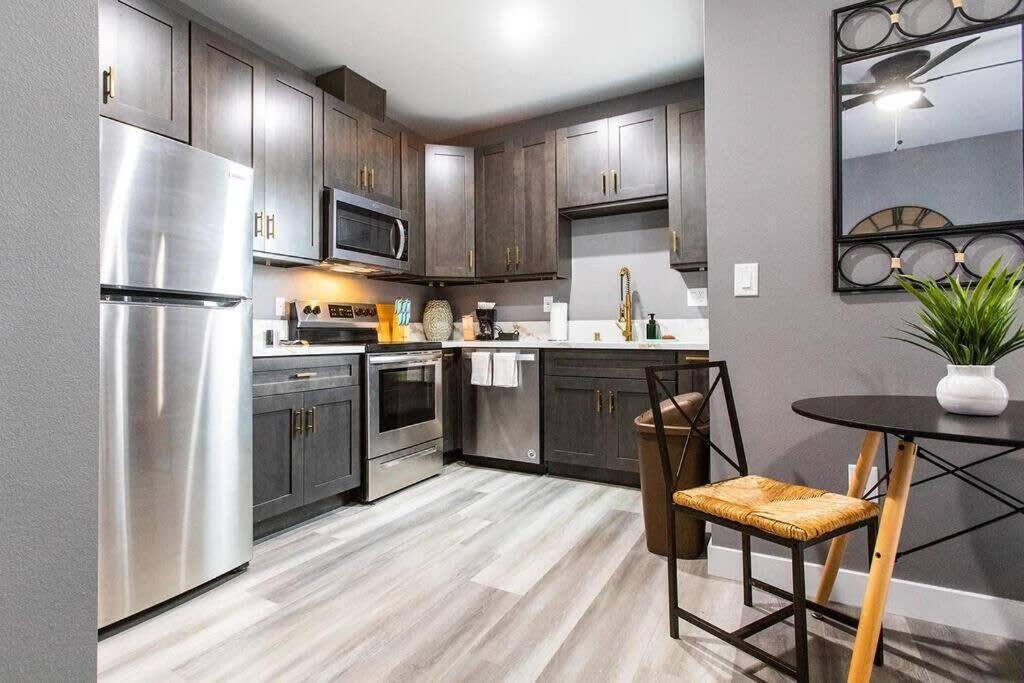 Restaurants-Pets-Professionals-Fastwifi-A C-Patios Appartement San Diego Buitenkant foto